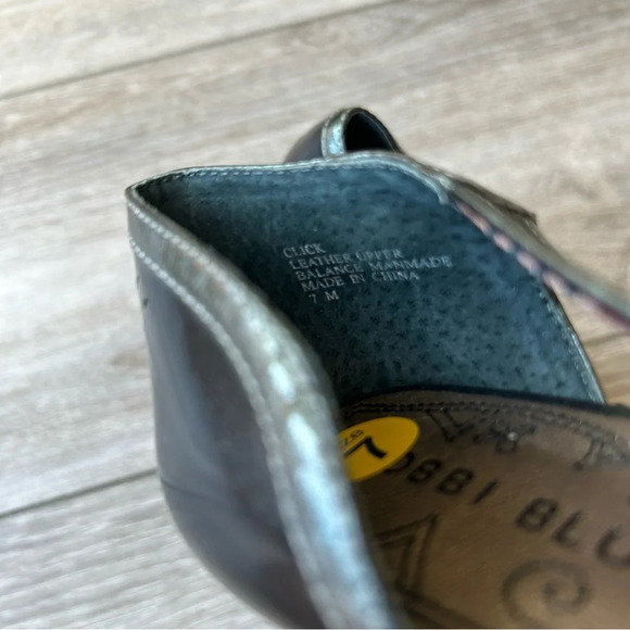 Bobbi Blu Strappy Shiny Leather Peep Toe Pumps - Picture 13 of 15